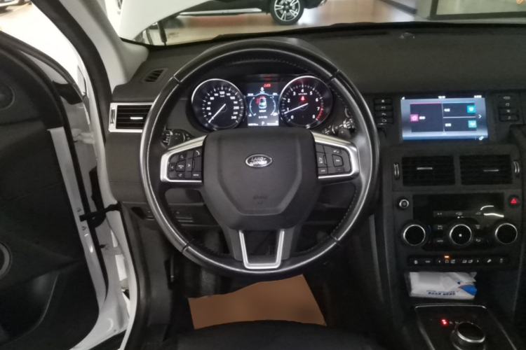 Used Land Rover Discovery Sport 2019 240 PS PURE Edition China VI Standard Steering Wheel