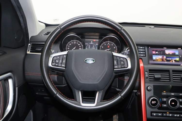 Used Land Rover Discovery Sport 2019 240 PS SE Dynamic Version China VI Standard Steering Wheel