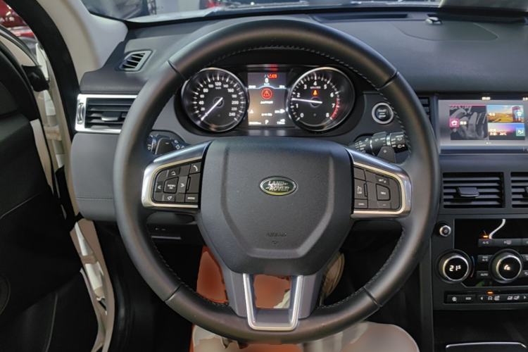 Used Land Rover Discovery Sport 2019 240 PS PURE Edition China VI Standard Steering Wheel