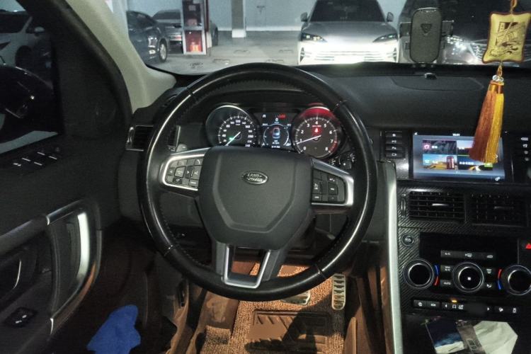Used Land Rover Discovery Sport 2019 240 PS SE Version China V Standard Steering Wheel