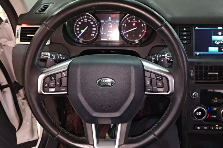 Used Land Rover Discovery Sport 2019 240 PS PURE Edition China VI Standard Steering Wheel