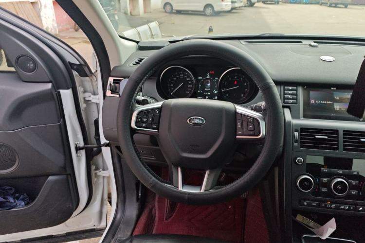 Used Land Rover Discovery Sport 2019 240 PS PURE Edition China V Standard Steering Wheel