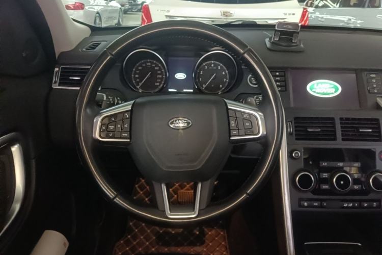 Used Land Rover Discovery Sport 2019 240 PS SE Version China V Standard Steering Wheel