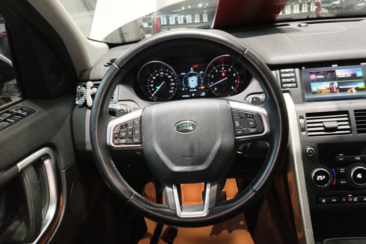 Used Land Rover Discovery Sport 2019 240 PS SE Version China VI Standard Steering Wheel