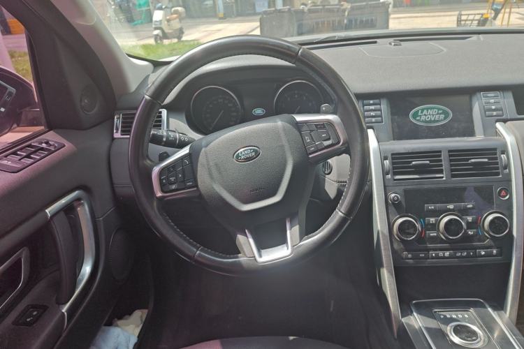 Used Land Rover Discovery Sport 2019 240 PS SE Version China VI Standard Steering Wheel