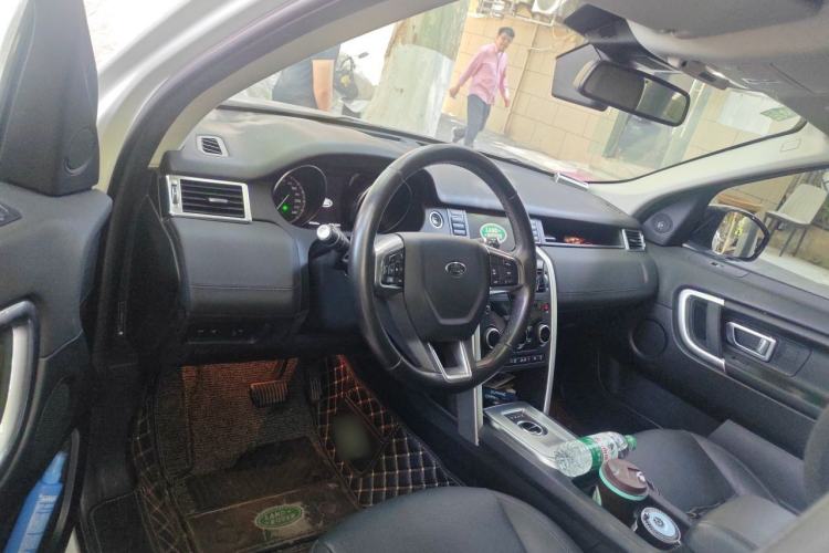 Used Land Rover Discovery Sport 2019 240 PS SE Version China VI Standard Steering Wheel