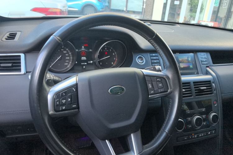 Used Land Rover Discovery Sport 2019 240 PS PURE Edition China V Standard Steering Wheel