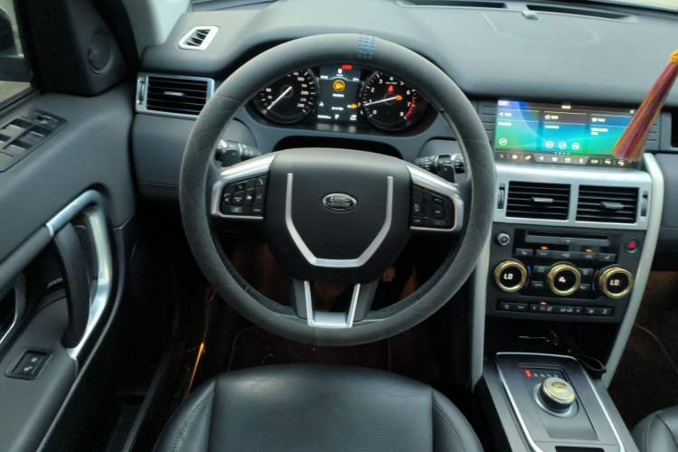 Used Land Rover Discovery Sport 2019 240 PS HSE Version China V Standard Steering Wheel
