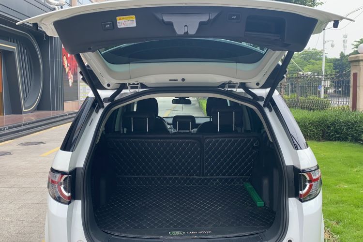 Used Land Rover Discovery Sport 2019 240 PS PURE Edition China VI Standard Trunk