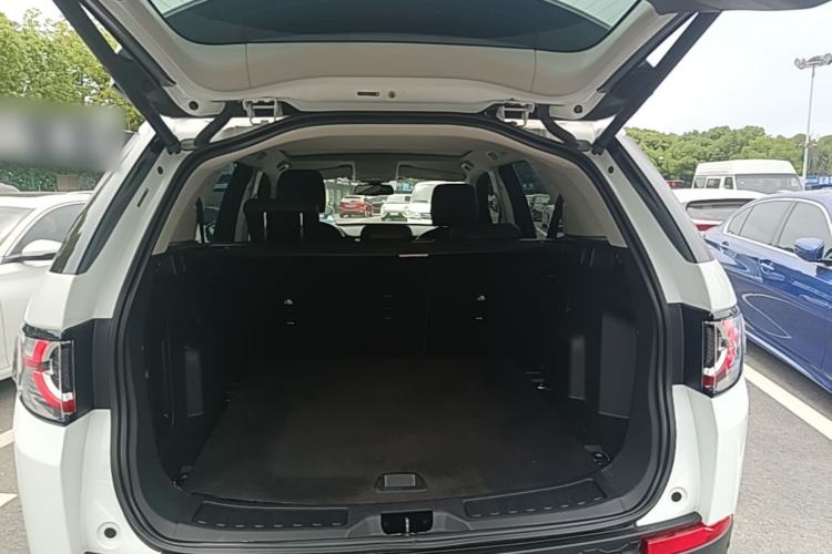 Used Land Rover Discovery Sport 2019 240 PS SE Version China V Standard Trunk
