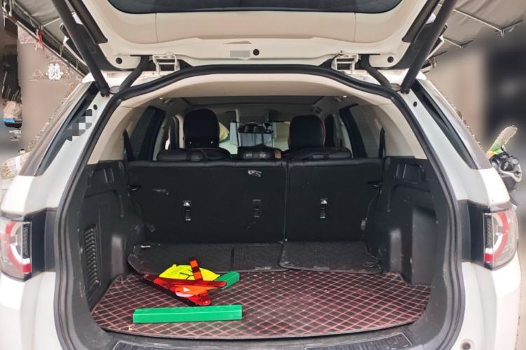 Used Land Rover Discovery Sport 2019 240 PS SE Version China V Standard Trunk
