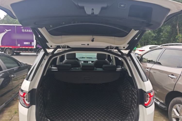 Used Land Rover Discovery Sport 2019 240 PS SE Dynamic Version China V Standard Trunk