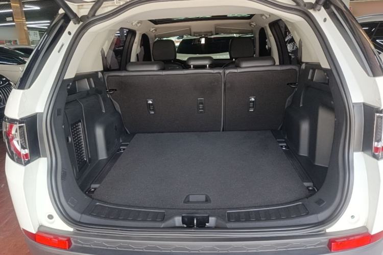 Used Land Rover Discovery Sport 2019 240 PS SE Version China V Standard Trunk