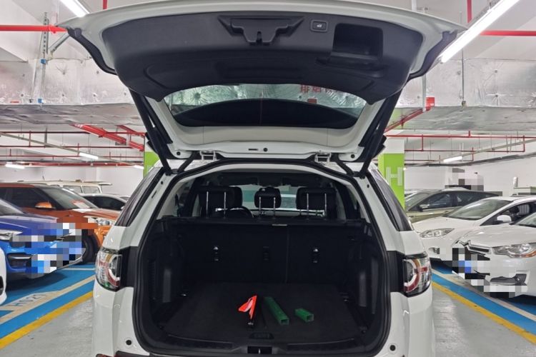 Used Land Rover Discovery Sport 2019 240 PS SE Version China VI Standard Trunk