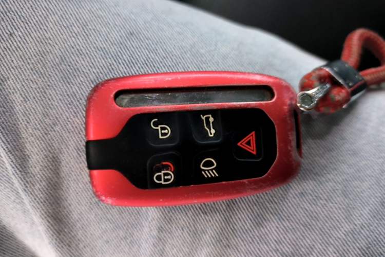 Used Land Rover Discovery Sport 2019 240 PS HSE Version China VI Standard Vehicle Key