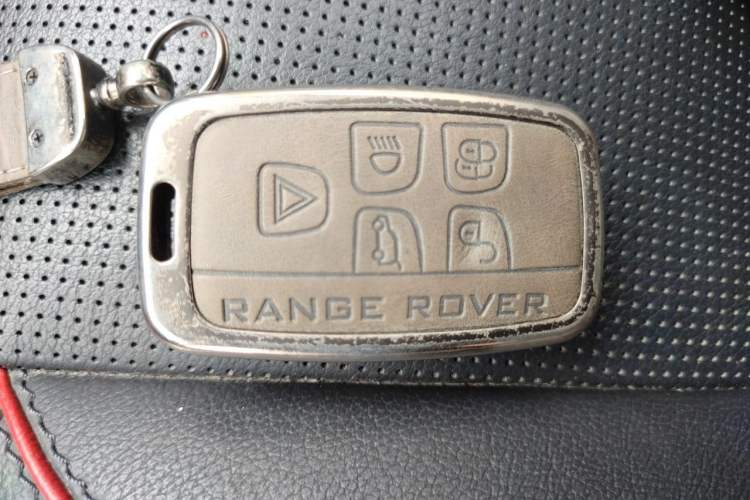 Used Land Rover Discovery Sport 2019 240 PS SE Dynamic Version China VI Standard Vehicle Key