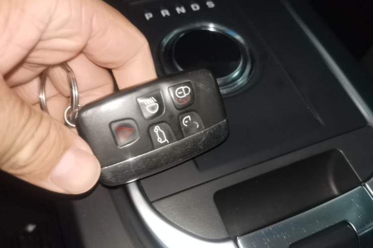 Used Land Rover Discovery Sport 2019 200PS PURE Edition China V Standard Vehicle Key