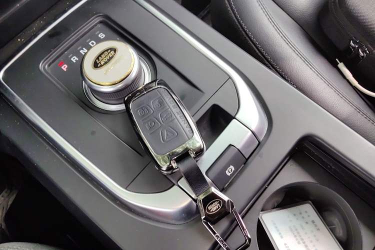 Used Land Rover Discovery Sport 2019 200PS PURE Edition China VI Standard Vehicle Key