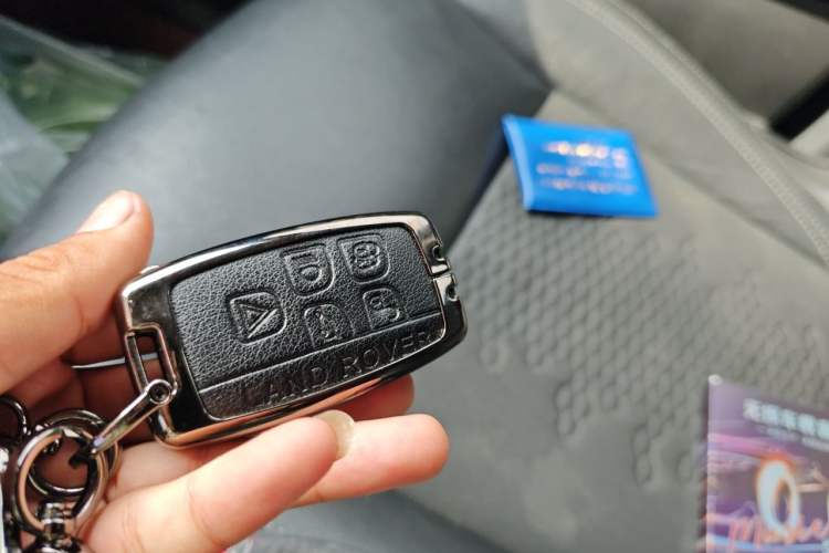 Used Land Rover Discovery Sport 2019 240 PS PURE Edition China V Standard Vehicle Key