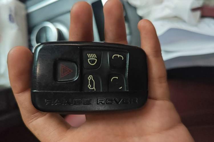 Used Land Rover Discovery Sport 2019 240 PS PURE Edition China V Standard Vehicle Key