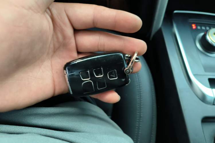 Used Land Rover Discovery Sport 2019 240 PS HSE Version China V Standard Vehicle Key