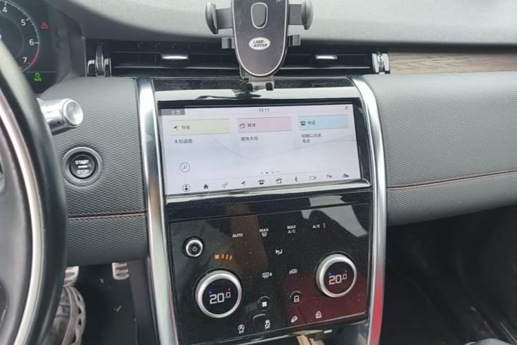Used Land Rover Discovery Sport 2020 249 PS R-Dynamic Performance Edition Audio And AC Panel