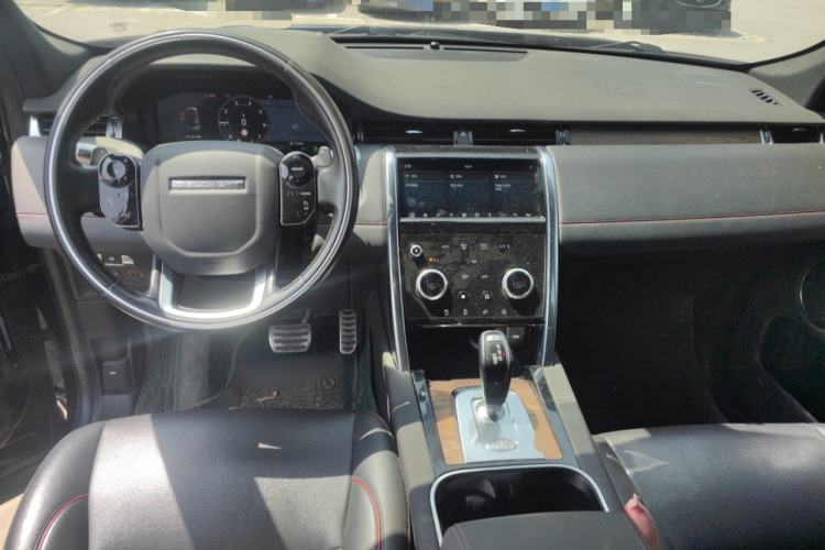 Used Land Rover Discovery Sport 2020 249 PS R-Dynamic Performance Edition Center Console
