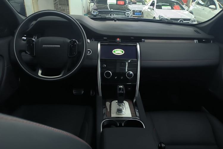 Used Land Rover Discovery Sport 2020 249 PS R-Dynamic Performance Edition Center Console