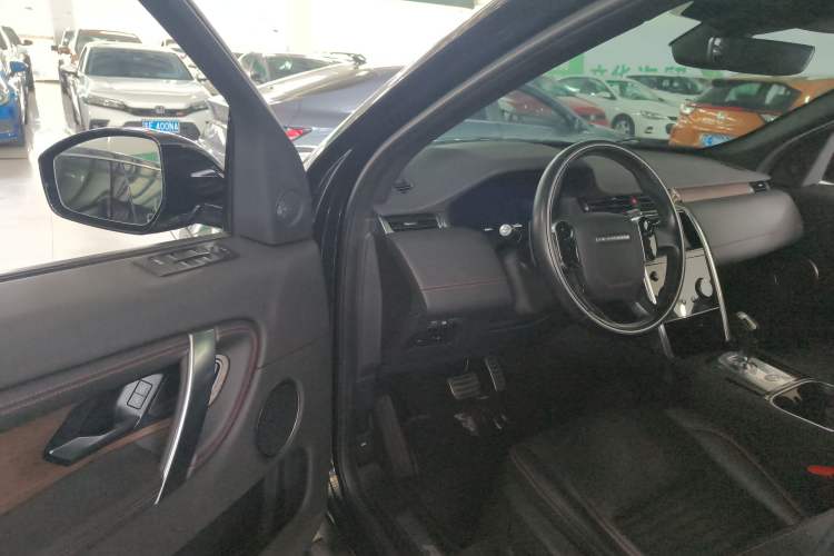 Used Land Rover Discovery Sport 2020 249 PS R-Dynamic Performance Edition Driver Seat