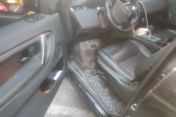 Used Land Rover Discovery Sport 2020 249 PS R-Dynamic Performance Edition Driver Seat