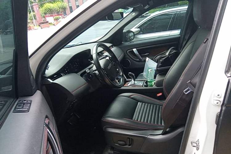 Used Land Rover Discovery Sport 2020 249 PS R-Dynamic Performance Edition Driver Seat