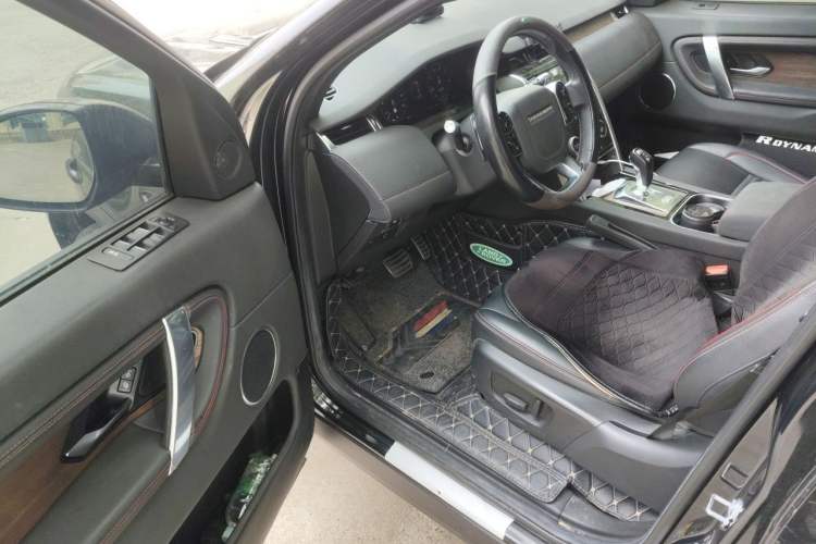 Used Land Rover Discovery Sport 2020 249 PS R-Dynamic Performance Edition Driver Seat