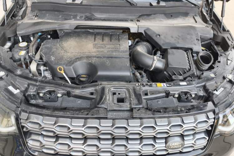 Used Land Rover Discovery Sport 2020 249 PS R-Dynamic Performance Edition Engine Bay