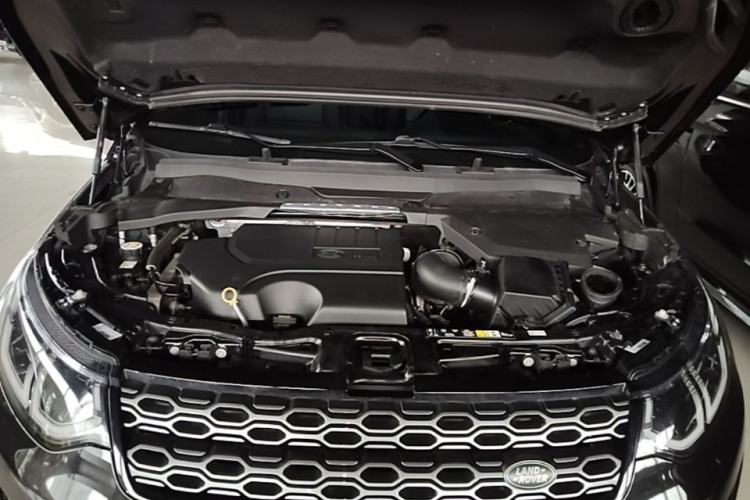Used Land Rover Discovery Sport 2020 249 PS R-Dynamic Performance Edition Engine Bay