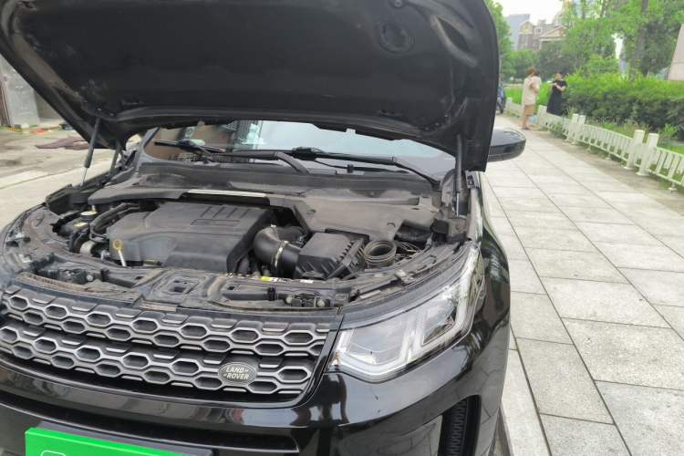 Used Land Rover Discovery Sport 2020 249 PS R-Dynamic Performance Edition Engine Bay Left