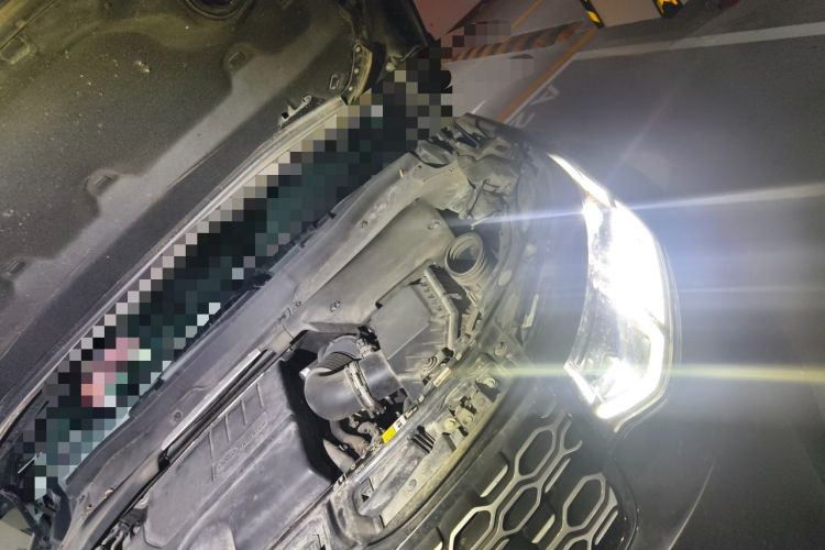 Used Land Rover Discovery Sport 2020 249 PS R-Dynamic Performance Edition Engine Bay Left