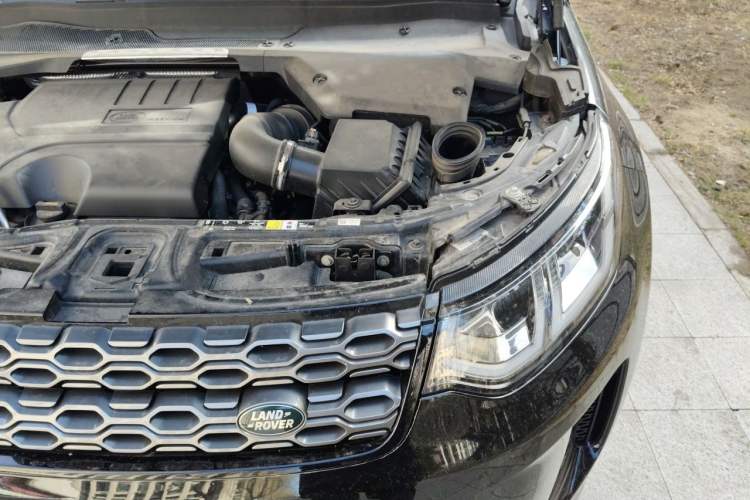 Used Land Rover Discovery Sport 2020 249 PS R-Dynamic Performance Edition Engine Bay Left