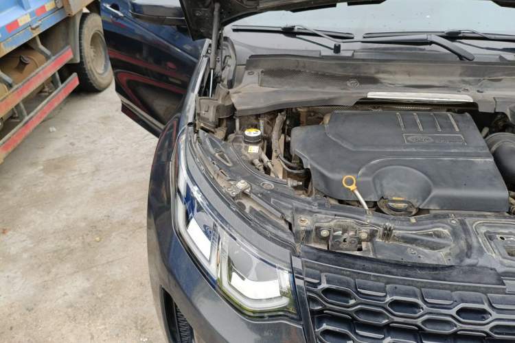 Used Land Rover Discovery Sport 2020 249 PS R-Dynamic Performance Edition Engine Bay Right