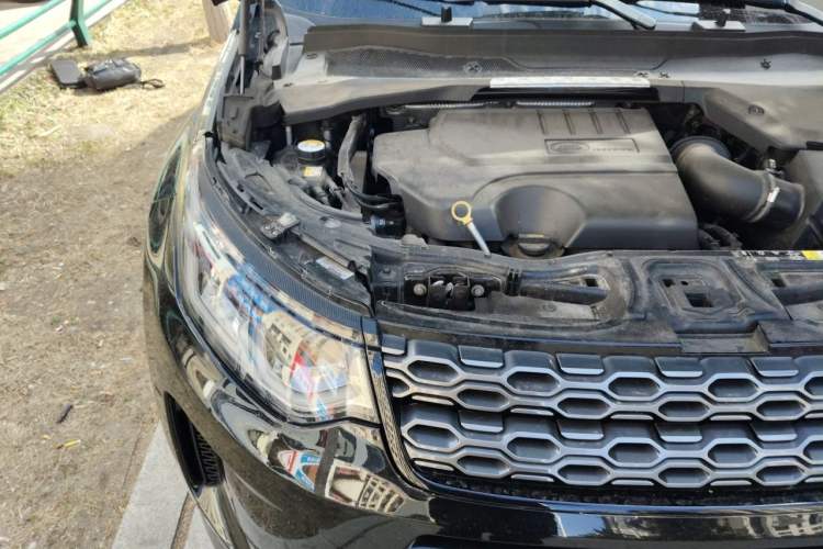 Used Land Rover Discovery Sport 2020 249 PS R-Dynamic Performance Edition Engine Bay Right