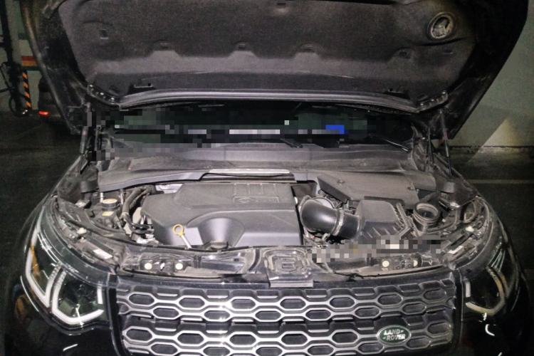 Used Land Rover Discovery Sport 2020 249 PS R-Dynamic Performance Tech Edition 7 Seats Engine Bay