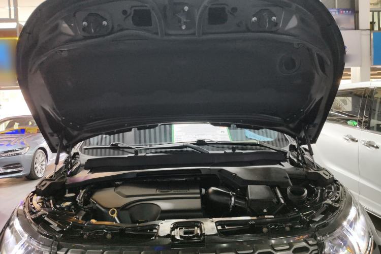 Used Land Rover Discovery Sport 2020 249 PS R-Dynamic Performance Tech Edition 7 Seats Engine Bay
