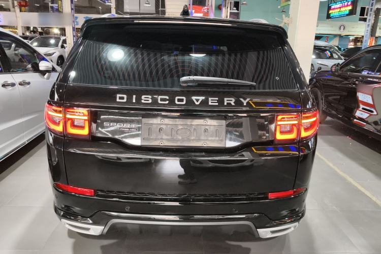 Used Land Rover Discovery Sport 2020 249 PS R-Dynamic Performance Tech Edition 7 Seats Exterior 4