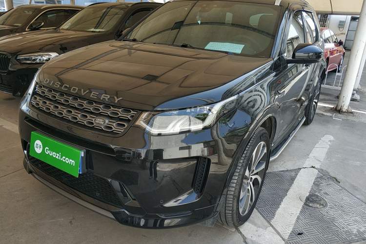 Used Land Rover Discovery Sport 2020 249 PS R-Dynamic Performance Edition Front Left 45 Deg