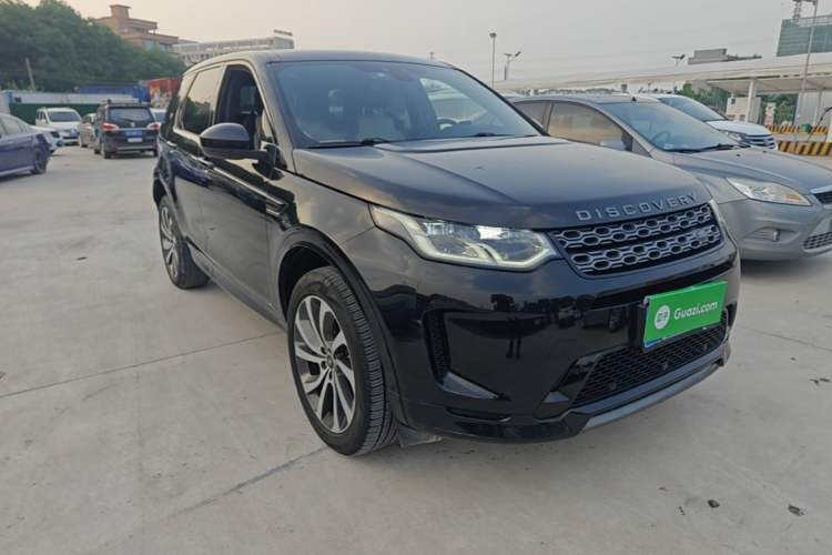 Used Land Rover Discovery Sport 2020 249 PS R-Dynamic Performance Edition Front Right 45 Deg