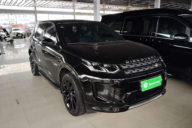 Used Land Rover Discovery Sport 2020 249 PS R-Dynamic Performance Edition Front Right 45 Deg