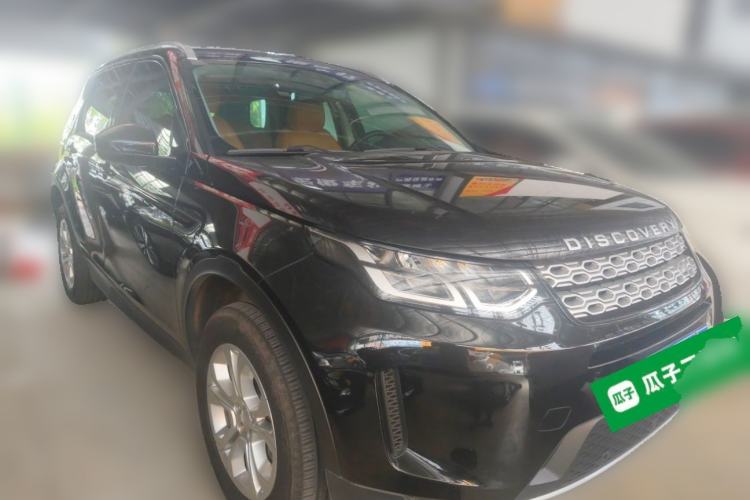 Used Land Rover Discovery Sport 2020 200 PS Family Edition Front Right 45 Deg