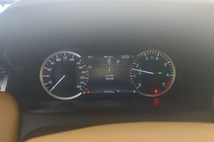 Used Land Rover Discovery Sport 2020 200 PS Family Edition Instrument Cluster