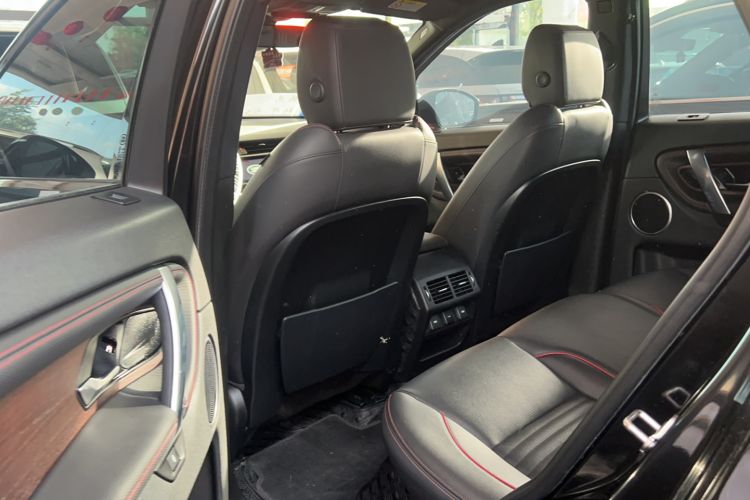 Used Land Rover Discovery Sport 2020 249 PS R-Dynamic Performance Tech Edition 5 Seats Interior 2