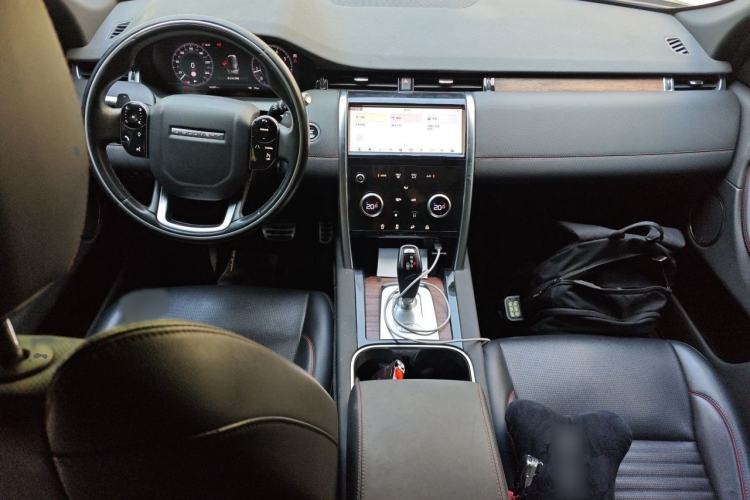 Used Land Rover Discovery Sport 2020 249 PS R-Dynamic Performance Edition Interior 2