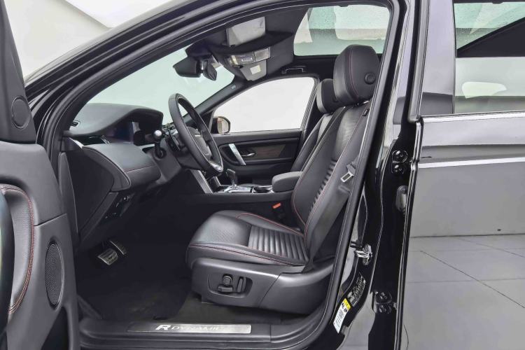 Used Land Rover Discovery Sport 2020 249 PS R-Dynamic Performance Tech Edition 7 Seats Interior 2